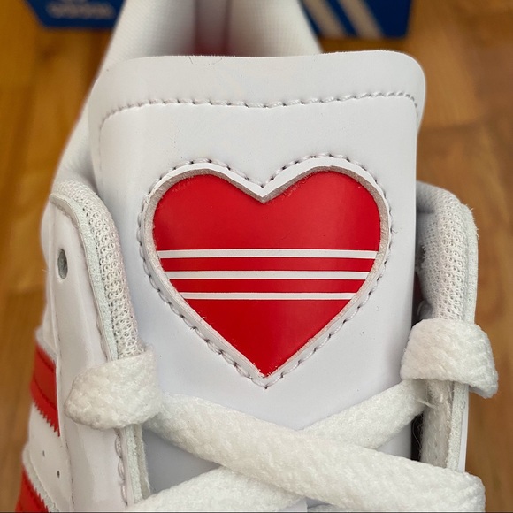 Adidas Superstar Heart Women’s Sneakers - Picture 8 of 8